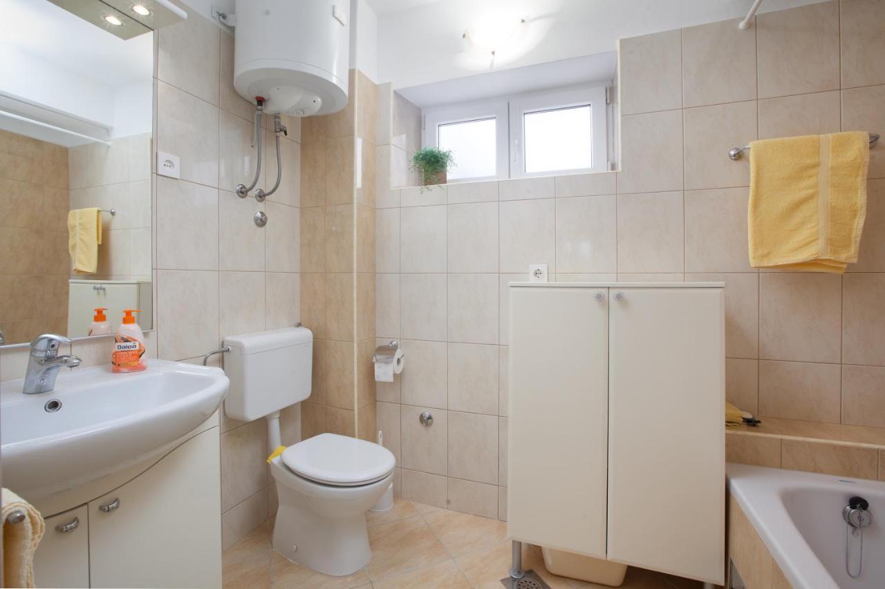 Apartman Vite Podgora Exteriör bild