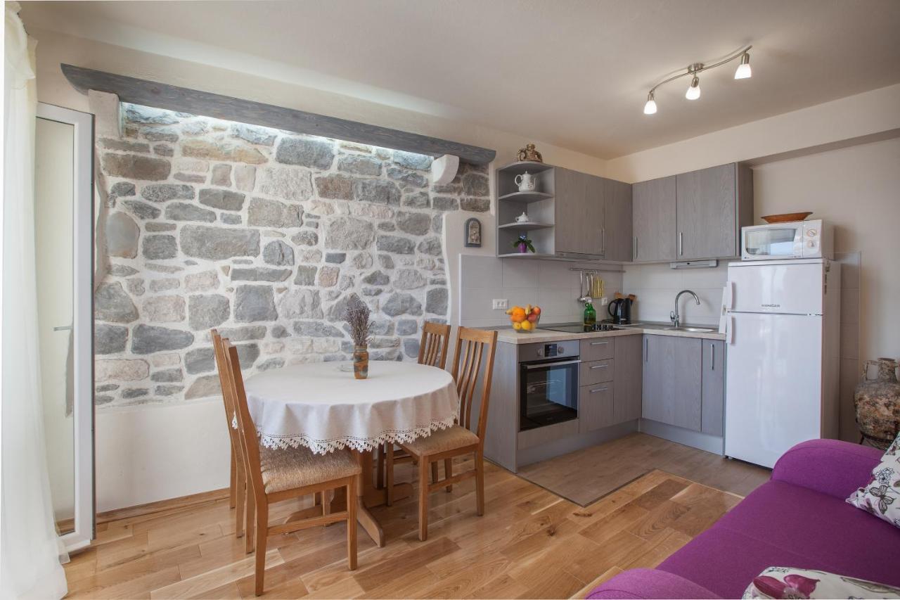 Apartman Vite Podgora Exteriör bild